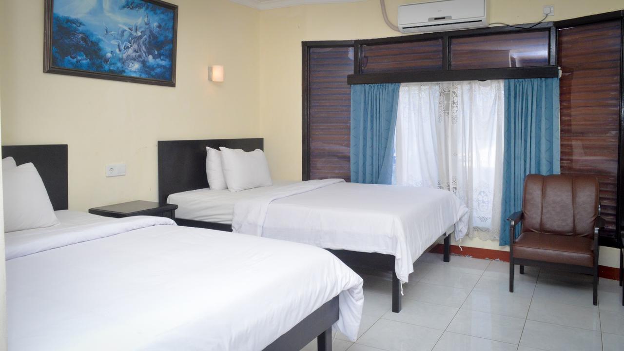Uni Beach Hotel Pangandaran Buitenkant foto